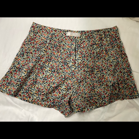 Corey Lynn Calter Pants - CoreyLynnCalter Floral shorts